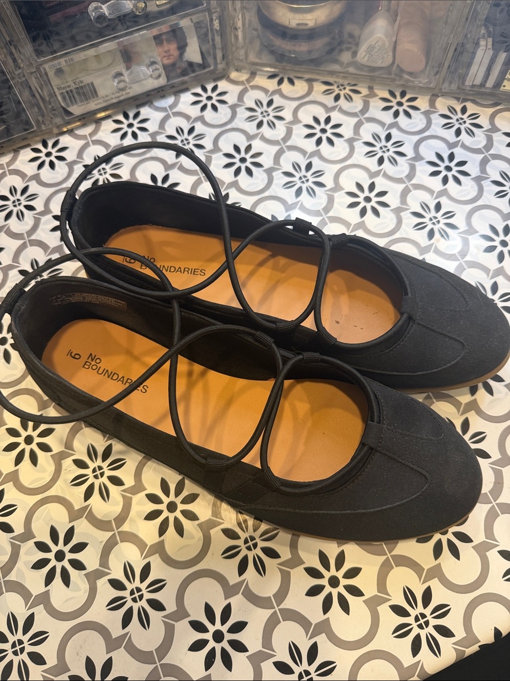 No Boundaries Black Crisscross Strap Ballet Flats